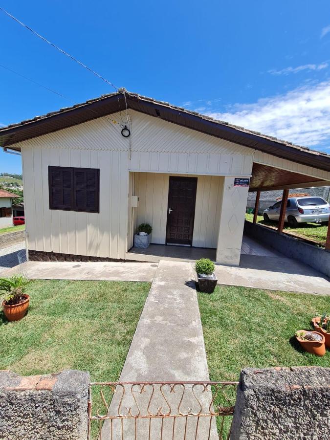 Pousada Justi Oliveira Lauro Muller Exterior photo